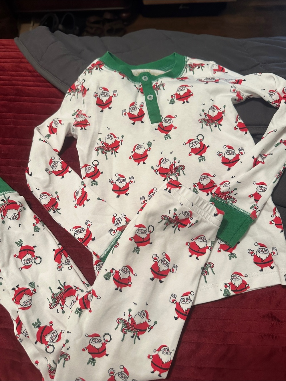 The Beaufort Bonnet company Santa sing along pj 4t White & Red with Green Trim
